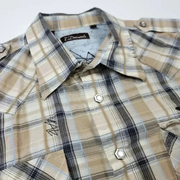 7 Diamonds Short Sleeve Button Down Shirt - Picture 3 of 4